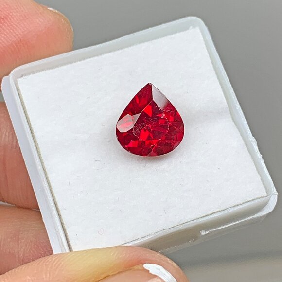 Elegant Red Gemstone Teardrop ruby - Picture 5 of 13